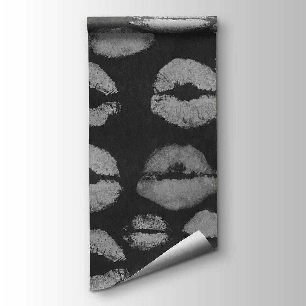 Sealed with a Kiss — product view