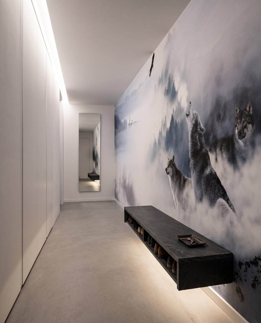 Wolves in the Mist — interior 5