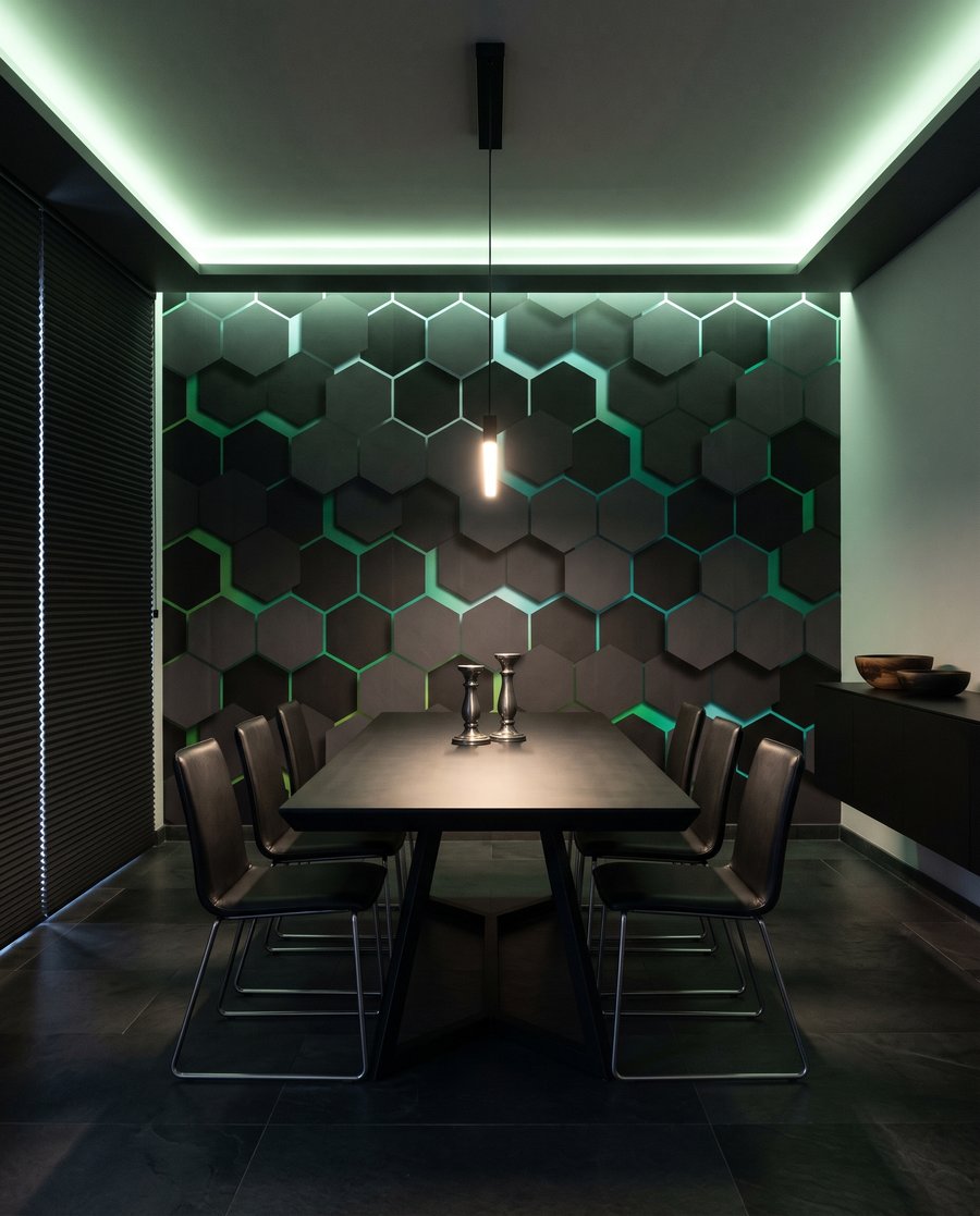 Honeycomb After Dark — interior 5