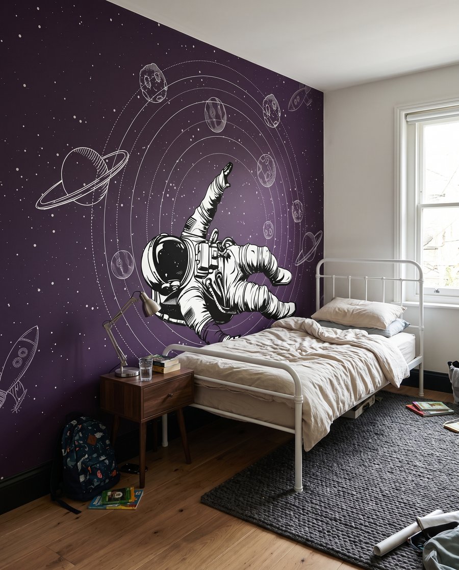 Astronaut in Orbit — interior 6