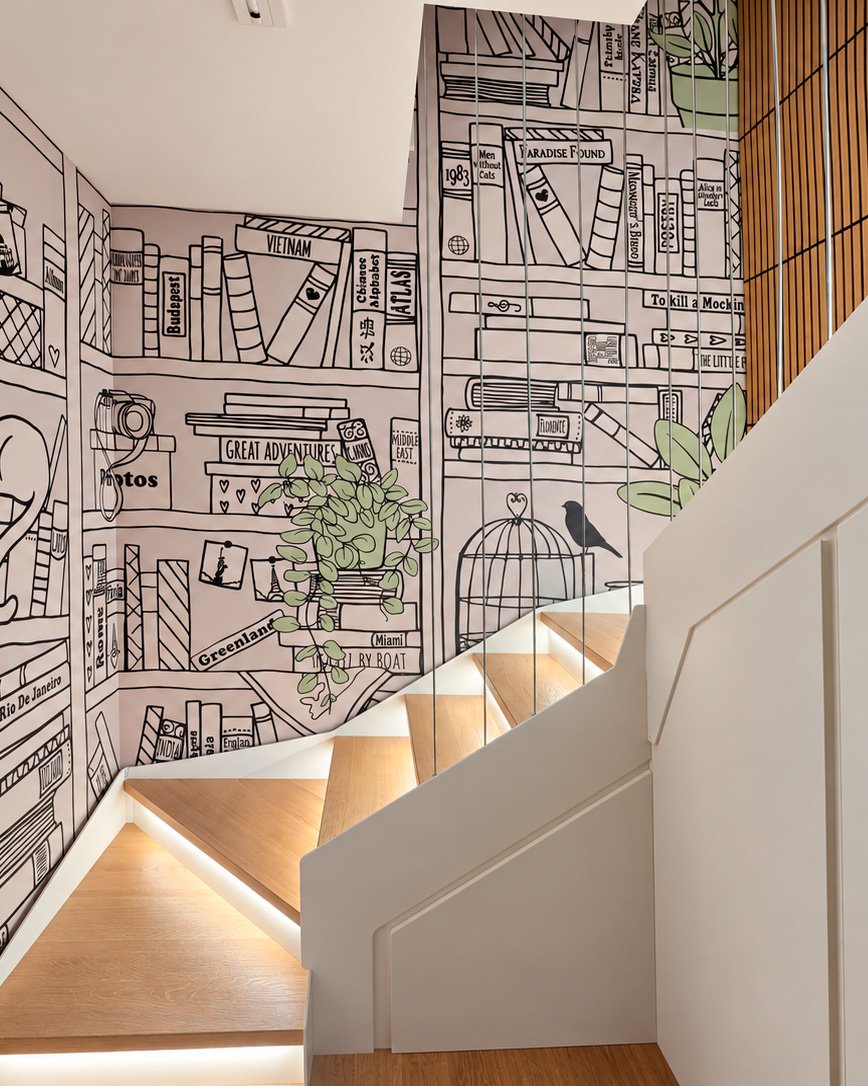 A customer’s room with a wall mural, photo 33 of 48
